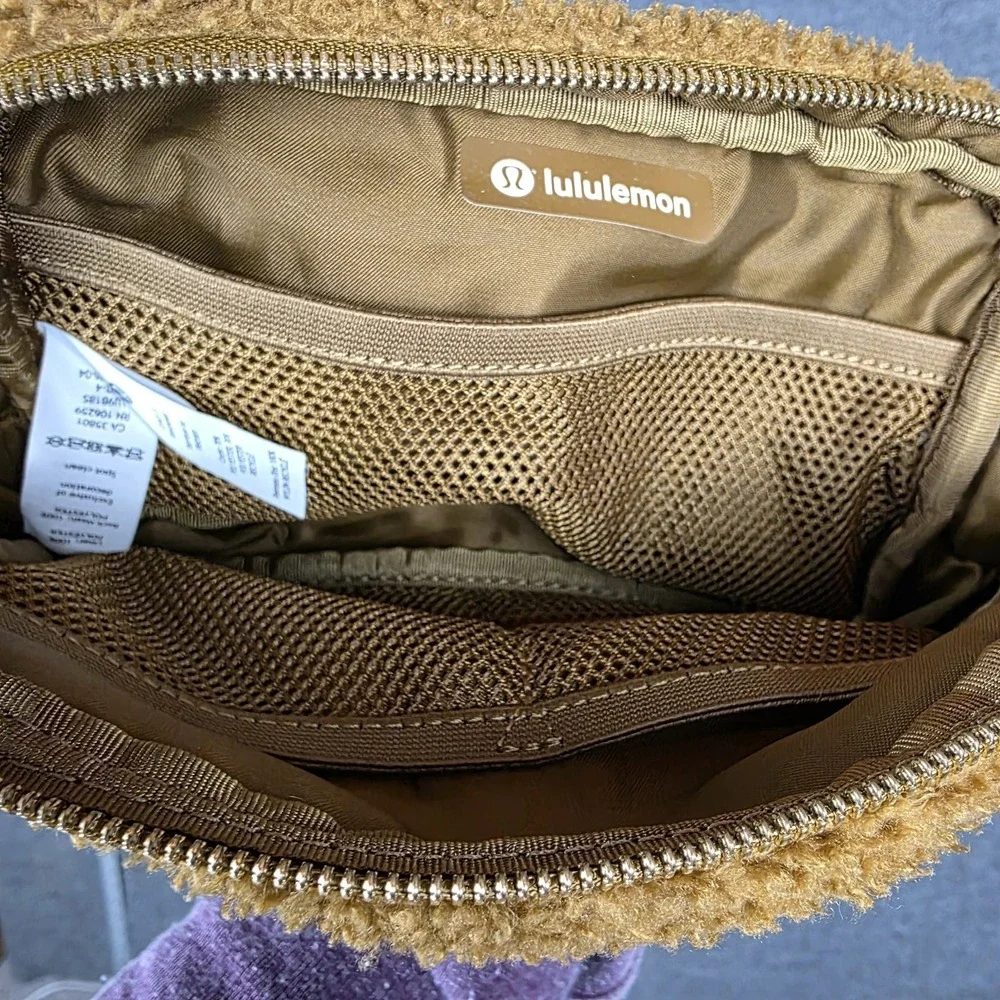 Lululemon Fleece Everywhere Belt Bag Burnt Caramel Brown Purse Travel Gym‎ Yoga